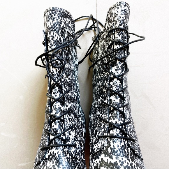 Longchamp B+W Lace-up Boots - Picture 7 of 16